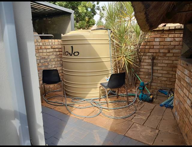 4 BEDROOM HOUSE FOR SALE IN WATERVAL EAST